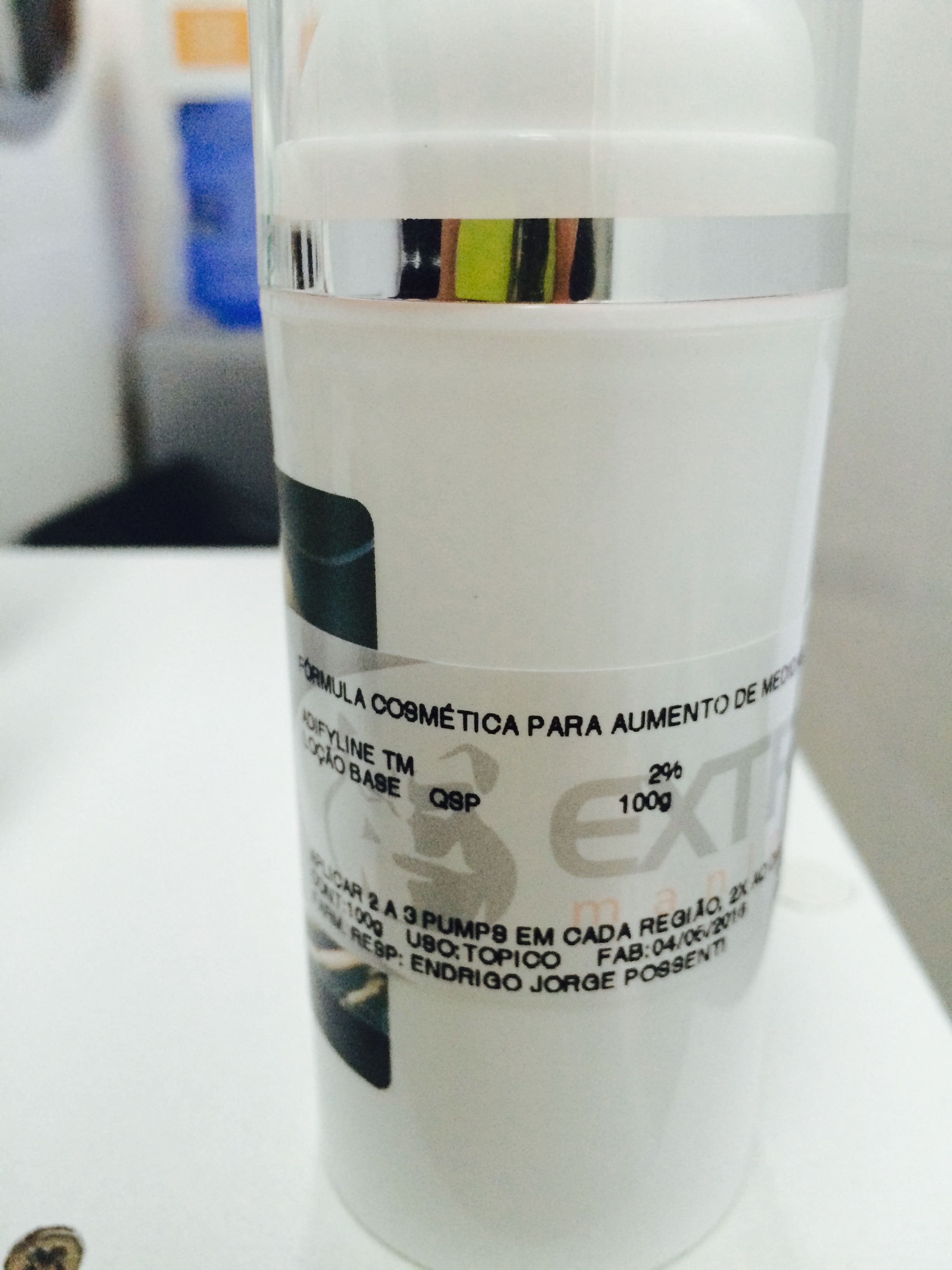 Loção Cremosa de ADIFYLINE® 2% ( Creme Não-Iônico ) 